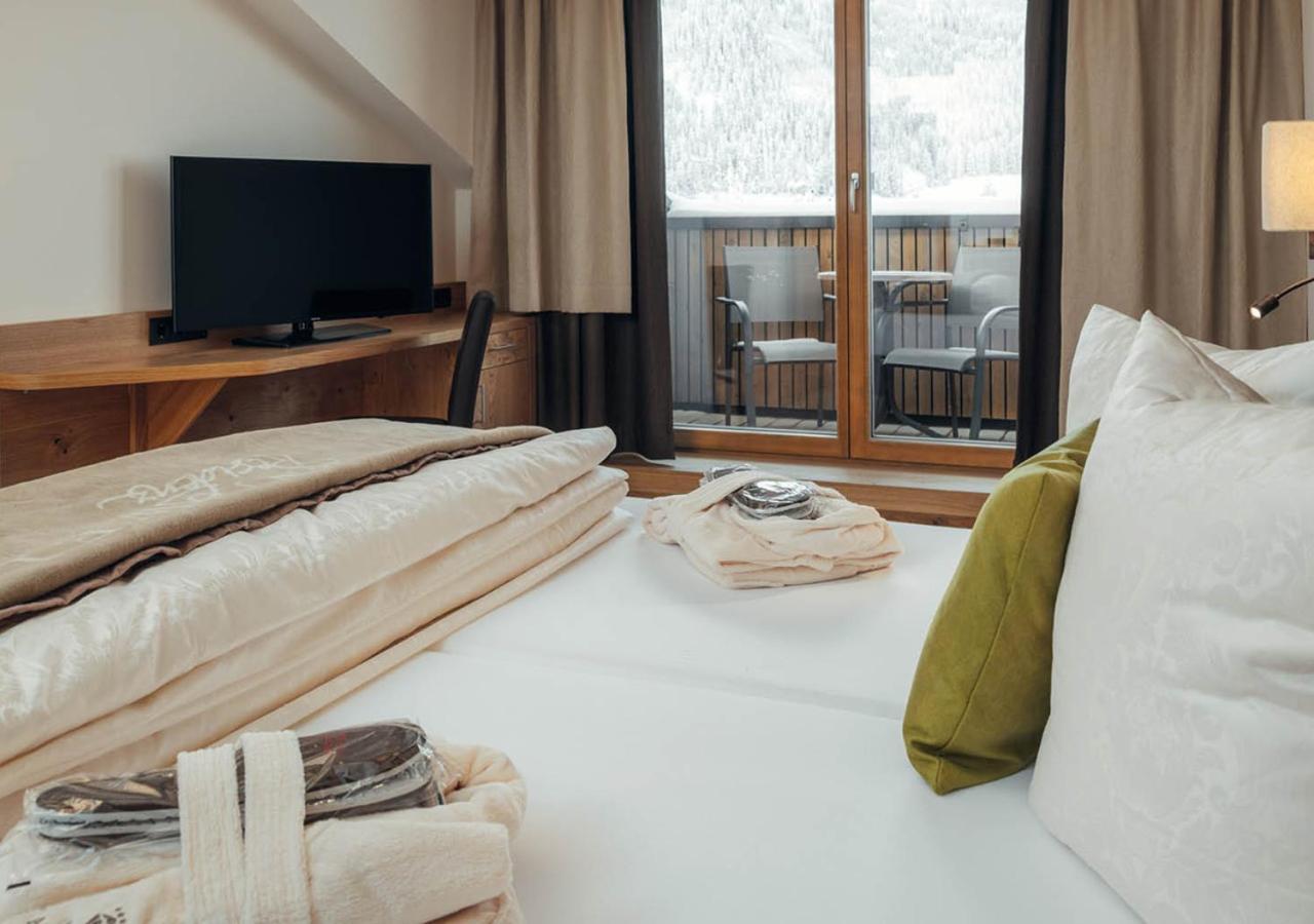 Hotel Garni Alpenjuwel Residenz Serfaus Værelse billede